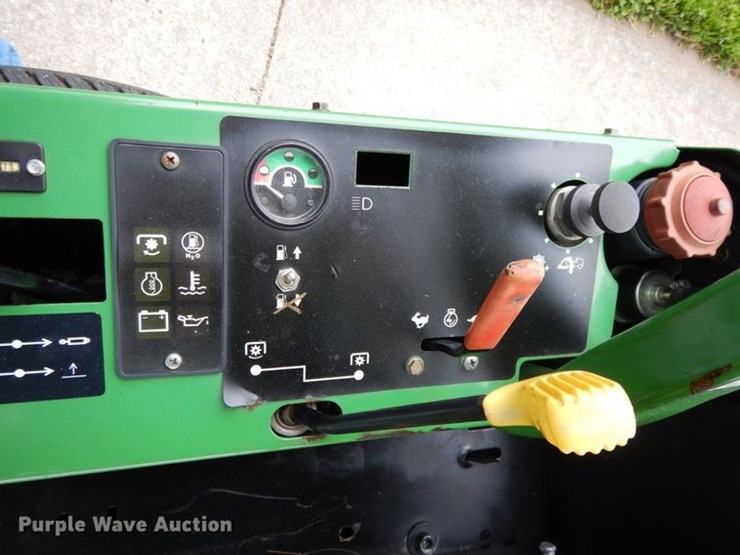 John Deere F935 Lot DE5738, Online Only Vehicle and Equipment Auction, 6/24/2020, Purple Wave