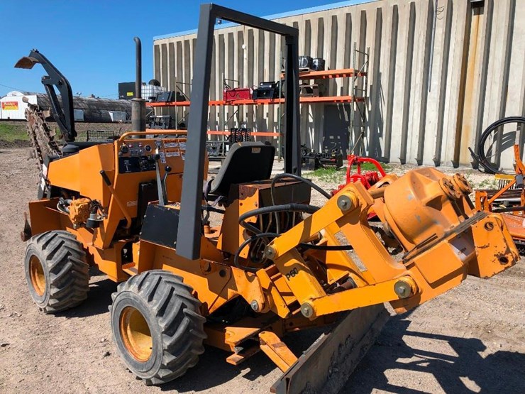 Case 360 Lot 5, Upper Midwest Timed Online Machinery Auction, 7/28