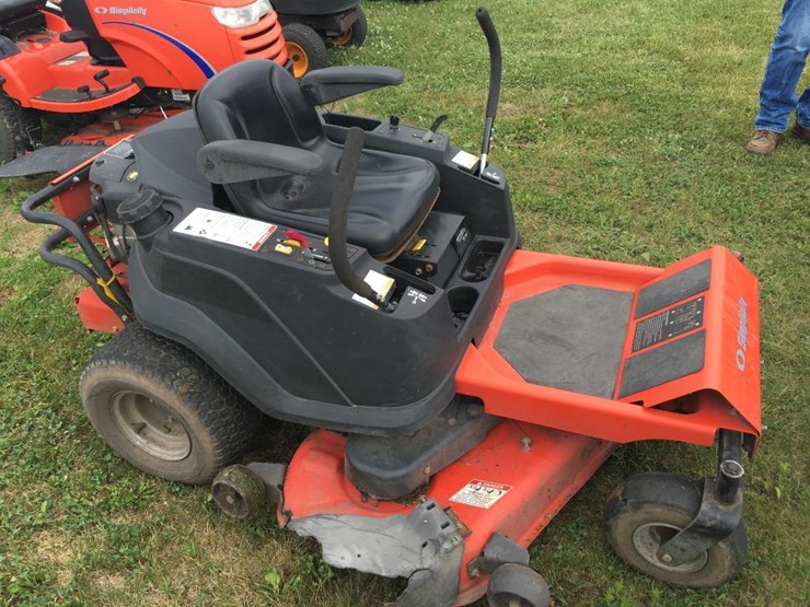 Simplicity Zero Turn Lawn Mower, 52" Deck Lot 1779, Lawn & Garden