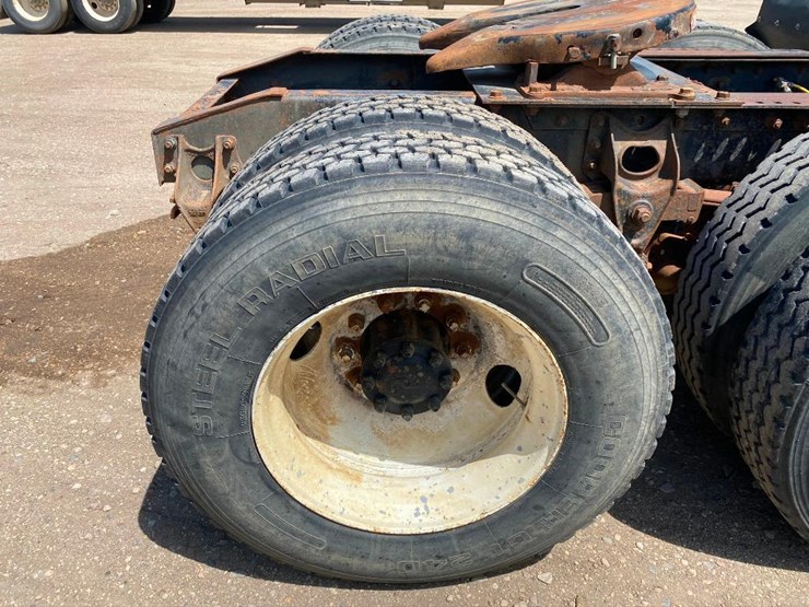 1992 International 9300 Lot 1224, (7) Semis, (8) Grain Trailers