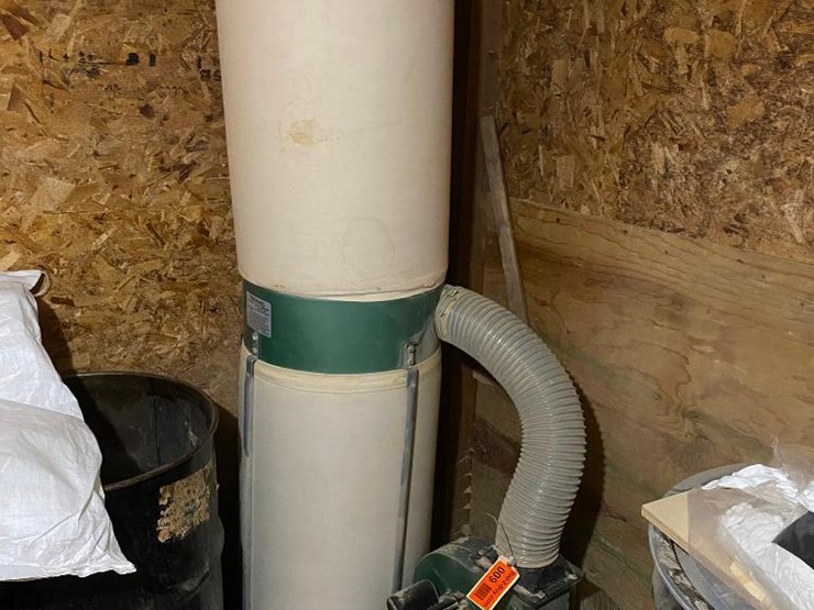 Central Machinery Dust Collector Lot 9, Hiawatha Lumber Closing