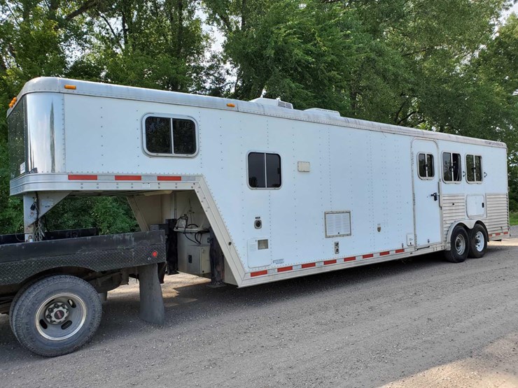 2004 FEATHERLITE 8X27 HORSE TRAILER *SALVAGE TITLE REAR END COLLISION