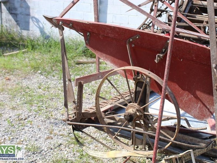 International Harvester Grain Binder Lot 0087, ABSOLUTE ONLINE