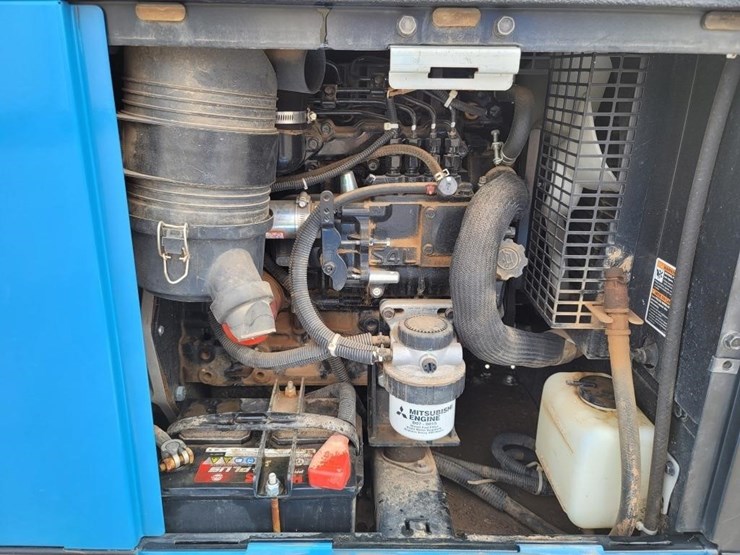 Big Blue 350 MILLER Pipe Pro Welder Generator Lot 10464276, Hi