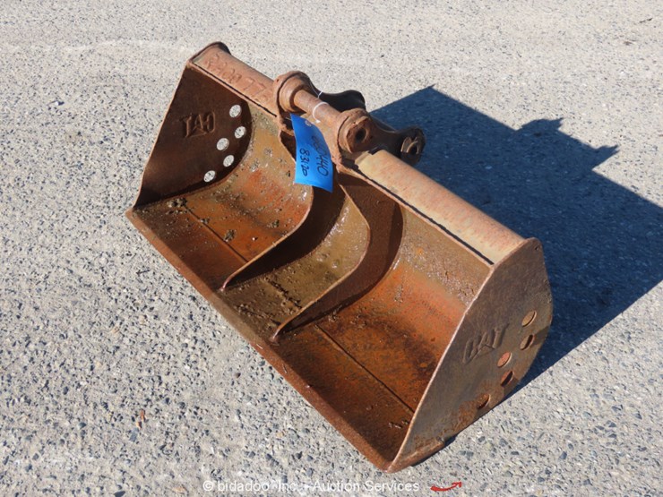 Caterpillar 39" Mini Excavator Clean Out Bucket Attachment bidadoo