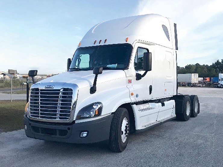 2014 Freightliner CASCADIA Lot , Charlotte, North Carolina Truck