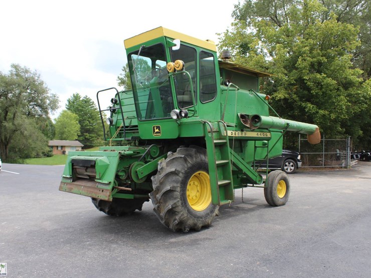 1970 John Deere 4400 Lot 603, ONLINE ABSOLUTE AUCTION COMBINES