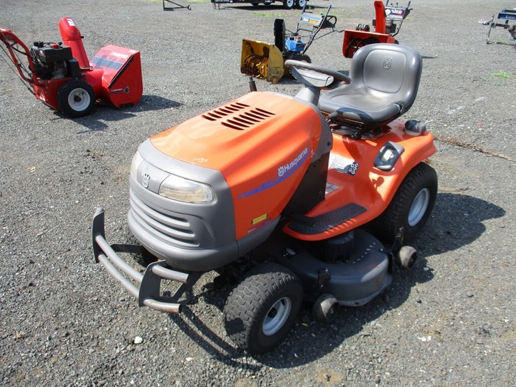 Husqvarna YTH2042 Lot 112912, Public Equipment Auction, 10/14/2020