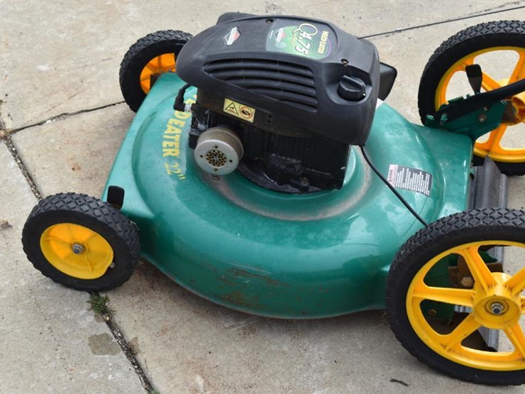 Weed Eater 22" Lawn Mower - Lot #1233, Roger's Auto & Reuse It Store