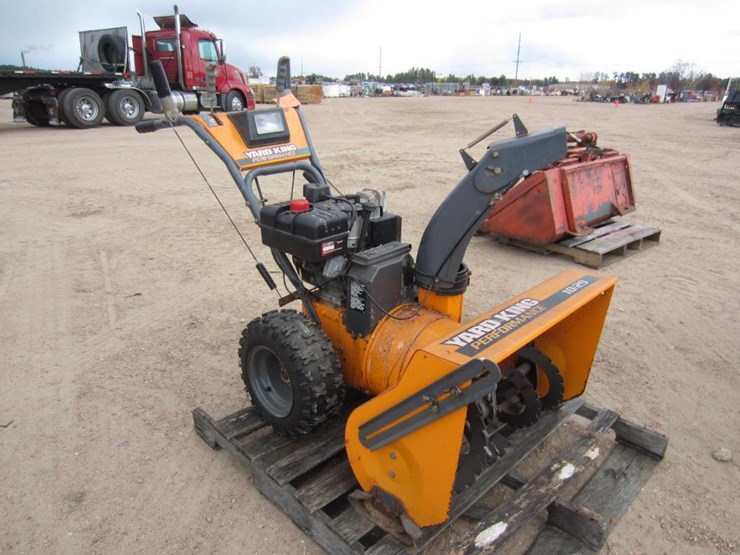 Yard King Snowblower SN 73570176211377 Model 629104X89D Lot 15212