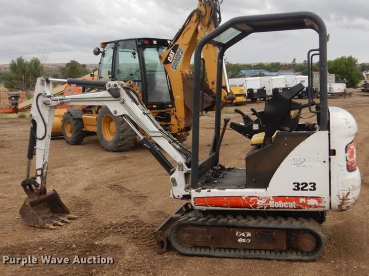 Bobcat 323 Lot DC8990, Online Only Construction Equipment Auction