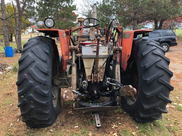 Massey Ferguson 1100 Lot 3315 Heavy Equipment Truck Trailer Auction 10 28 I R A Y Auctions Auction Resource