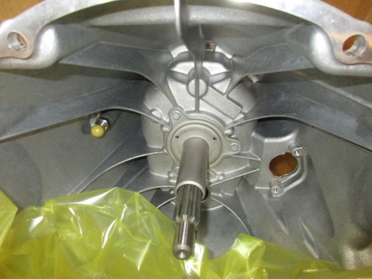 New Jeep 6 Speed Manual Transmission (F) Lot 6879, January 2021 Auto