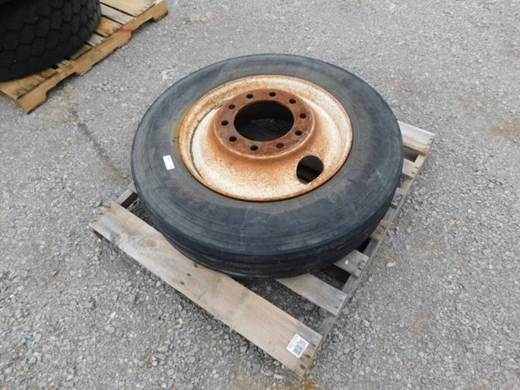 SAILUN S605 MOUNTED TIRE - Lot #4060, Online Only Equipment Auction, 1 ...