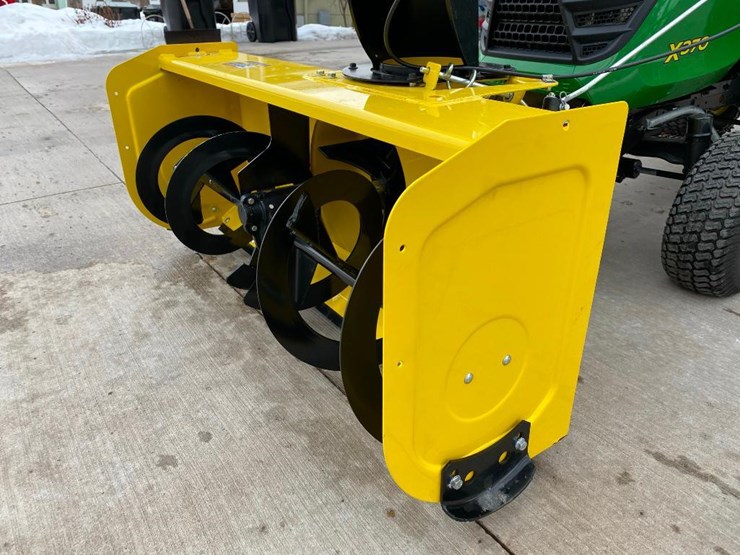 2019 JOHN DEERE X370 Lot 1, 2019 John Deere X370 Garden Tractor With