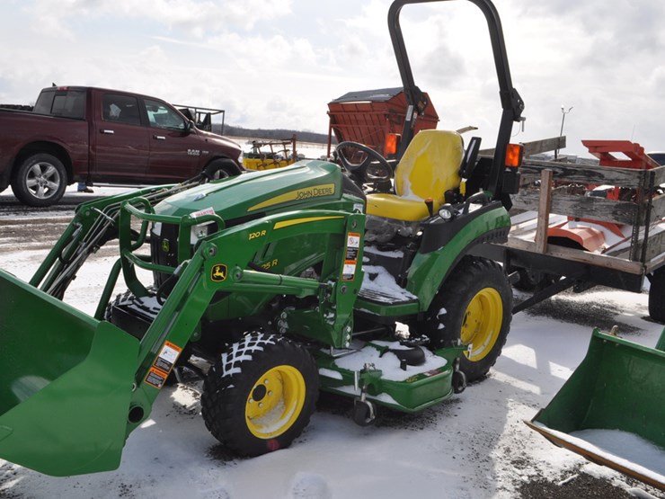 2025 JOHN DEERE 2025R Lot 2431, Spring 2021 2Day Machinery Auction