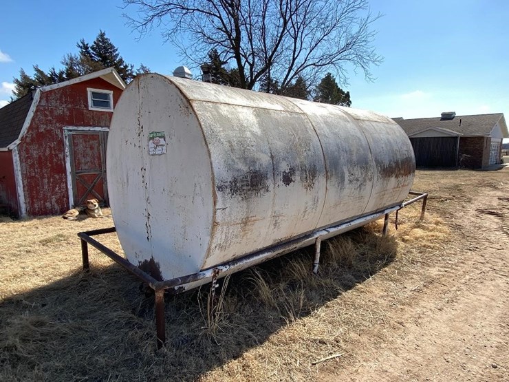 4000-gallon-fuel-tank-lot-fw5765-mar-31-2021-auction