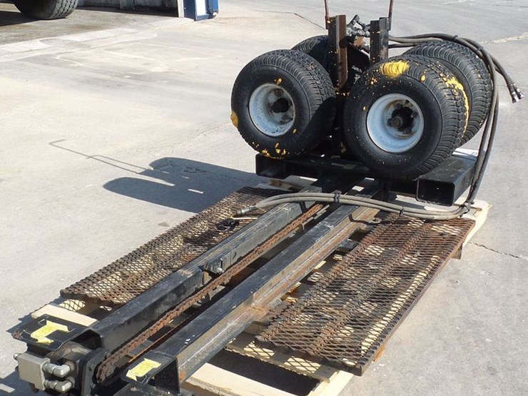 2013 Cardinal Mule 524 - Lot #DL0888, Construction Equipment Auction, 4