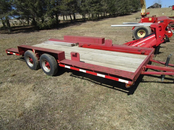 16ft Tandem Axle Trailer Lot 2068, Farm Equipment Online Only, 4