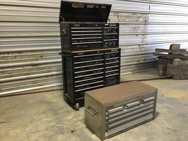 Craftsman Griplatch Upright Tool Chest W/Bench Top Tool Chest Lot 