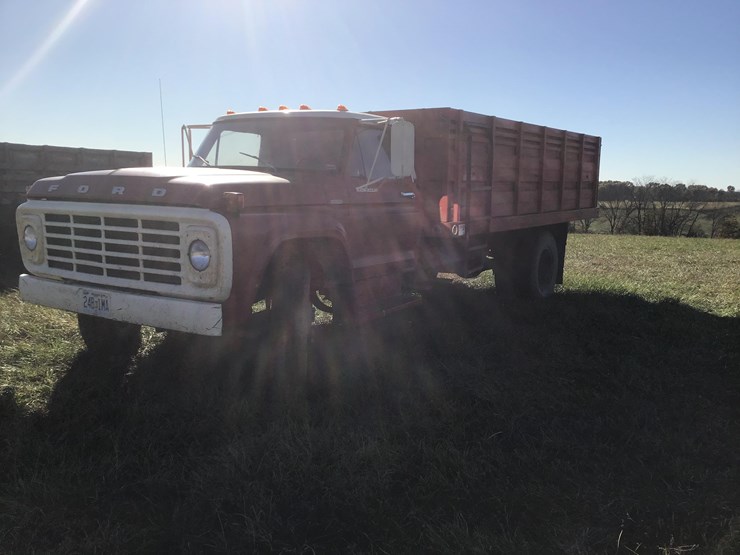 1974 Ford F600 Custom S A Grain Truck Lot Fr7348 Agricultural Equipment Construction Equipment Trucks Trailers 4 21 21 Bigiron Auctions Auction Resource