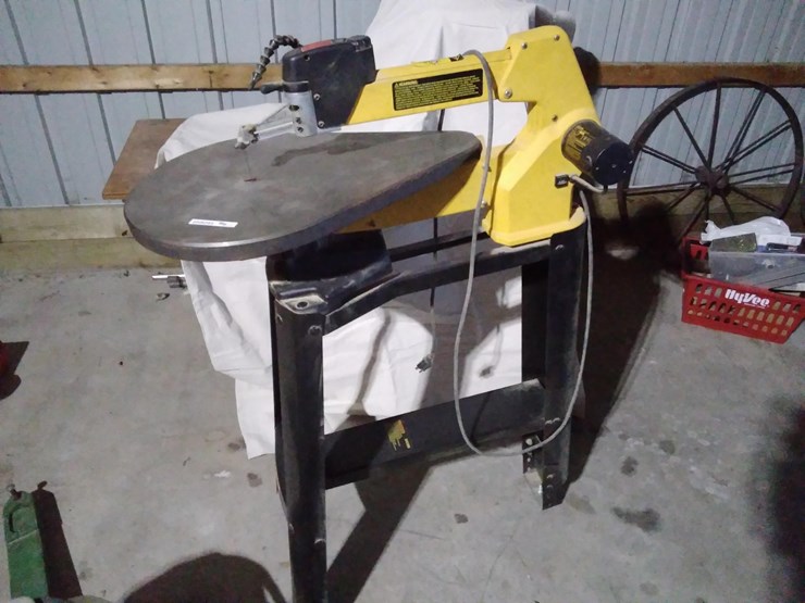 Dewalt DW7880 20" Scroll Saw With Stand Lot GH9255, Agricultural