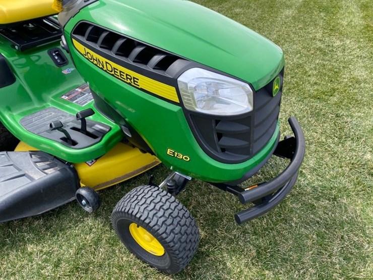 2019 John Deere E130 Riding Lawn Mower Lot GL1764, Agricultural