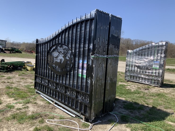 2020 Greatbear 20' Biparting Wrought Iron Gate Lot GF7791