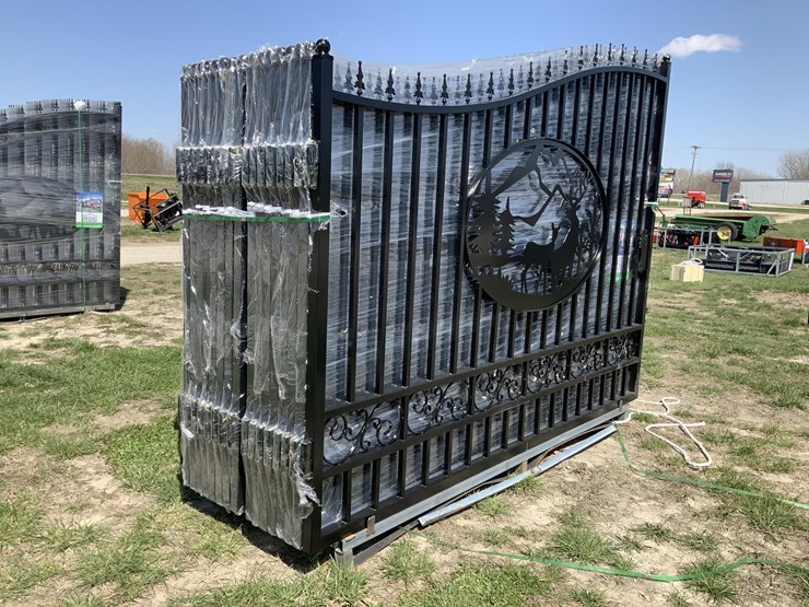 2020 Greatbear 20' Biparting Wrought Iron Gate Lot GF7791