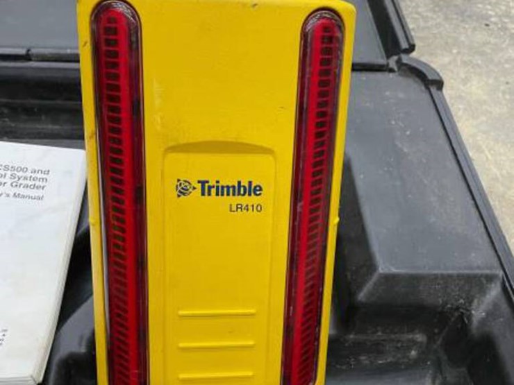 TRIMBLE EM400/LR410 GRADE CONTROL SYSTEM Lot 512, Live Auction