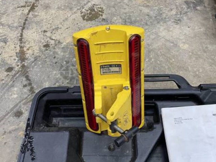 TRIMBLE EM400/LR410 GRADE CONTROL SYSTEM Lot 512, Live Auction