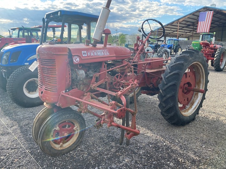 Mccormick Farmall Super C Tricycle, 2 Row Cultivator With Side Dresser