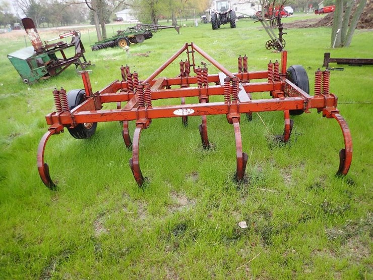 Bush Hog 10' 3-Pt Chisel Plow - Lot #GN7053, Farm Equipment ...