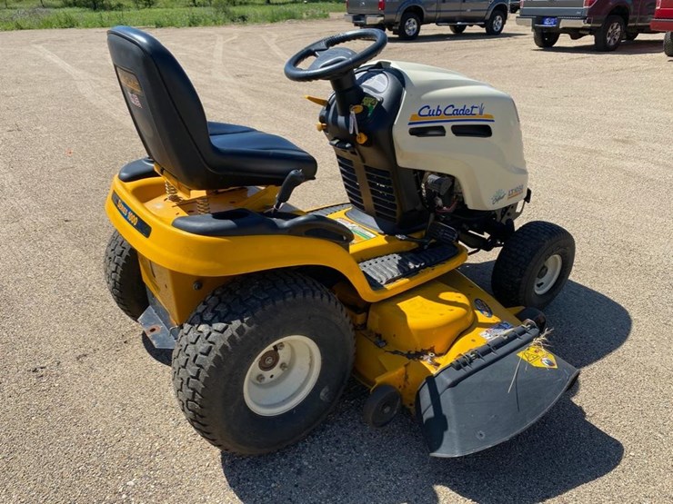 Cub Cadet 1050 Lot 331 Northwoods Auction Co Lawn Mower Equipment Auction 6 20 2021 Bid 2 Buy Auction Resource