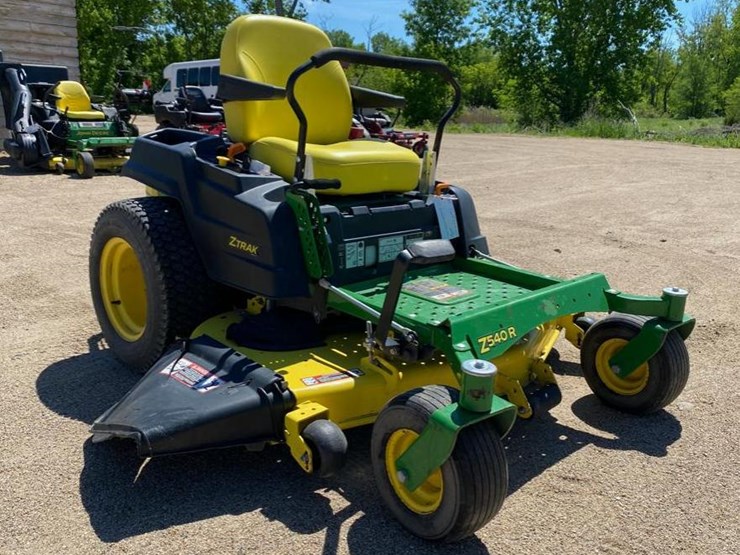 JOHN DEERE Z520A Lot 336, Northwoods Auction Co. Lawn Mower & Equipment Auction, 6/20/2021
