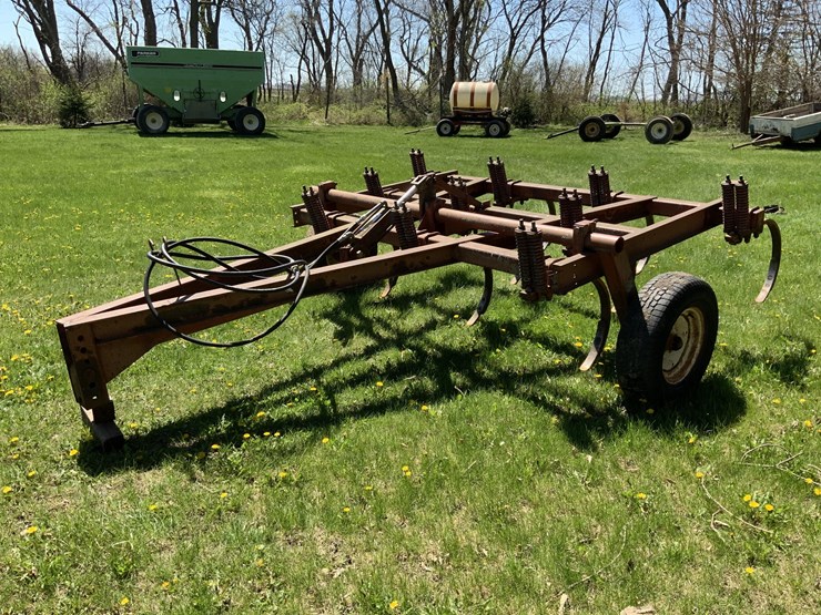 Bush Hog Mounted 10 Shank Chisel Plow - Lot #FV3099, Farm Equipment