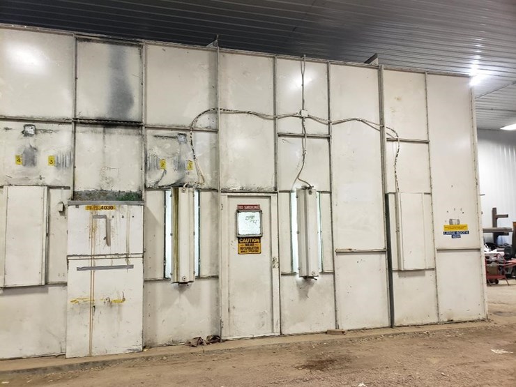 Devilbiss Industrial Paint Booth Lot GQ7745, Farm Equipment