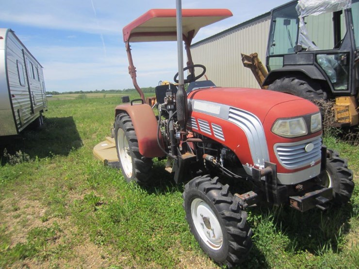 6284 • 2007 Johnson 27 HP Diesel Tractor with Front End Loader Lot