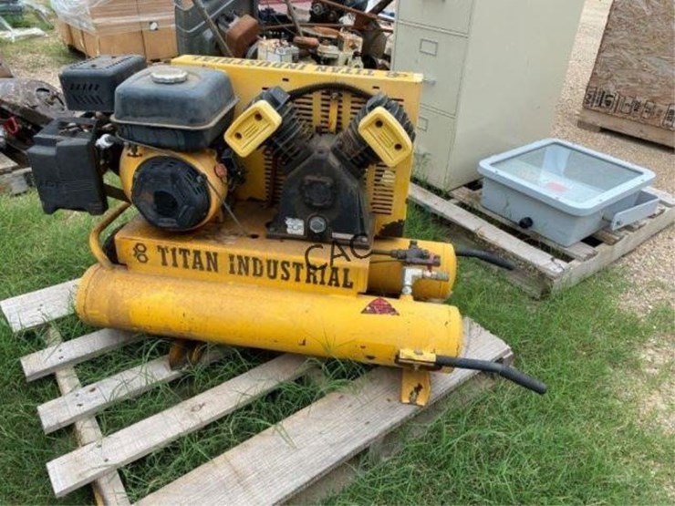 Titan Industrial Air Compressor Lot 17349, Farm/Ranch/Heavy