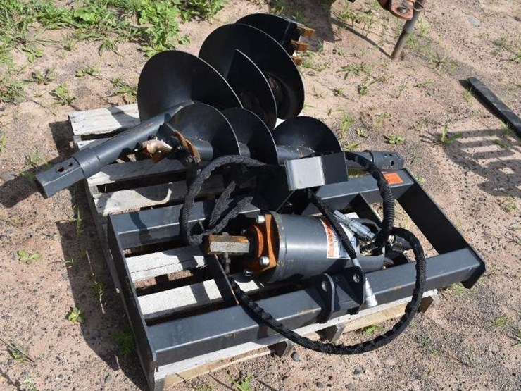 480 • New Wolverine Skid Steer Post Hole Digger w/ 12"x 18" Augers