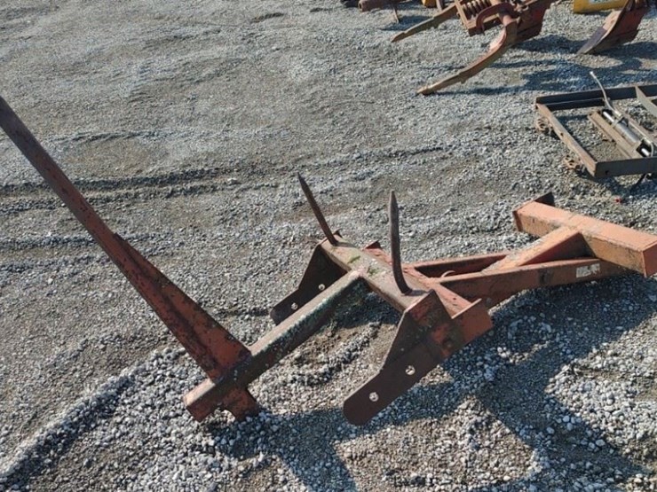 3 PT. HITCH SCISSOR HIGH LIFT HAY SPEAR Lot 278, Construction/Farm