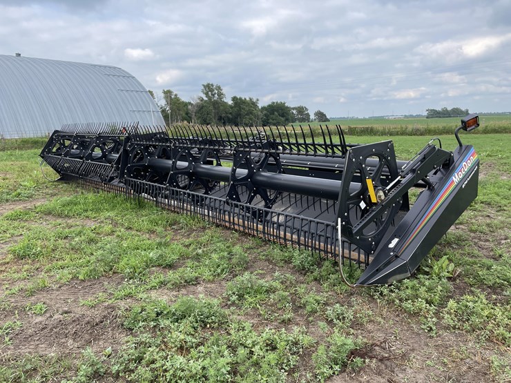 2006 MacDon 974 Flex Draper Lot GN3544, Farm Equipment, Construction
