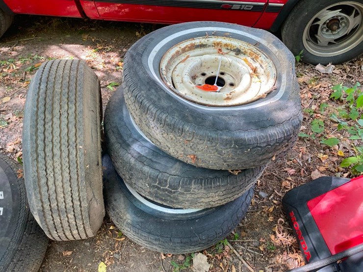 CHEVROLET C10 Tires - Lot #1393, Buffalo Area Moving Auction, 9/16/2021 ...