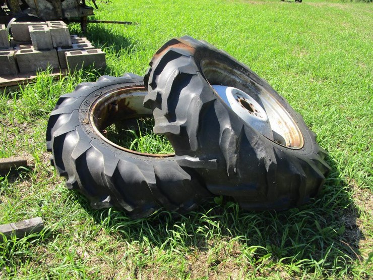 7767 • (2) 13.628 Tractor Tires on Rims Lot 7767, Tractor, 3 Point