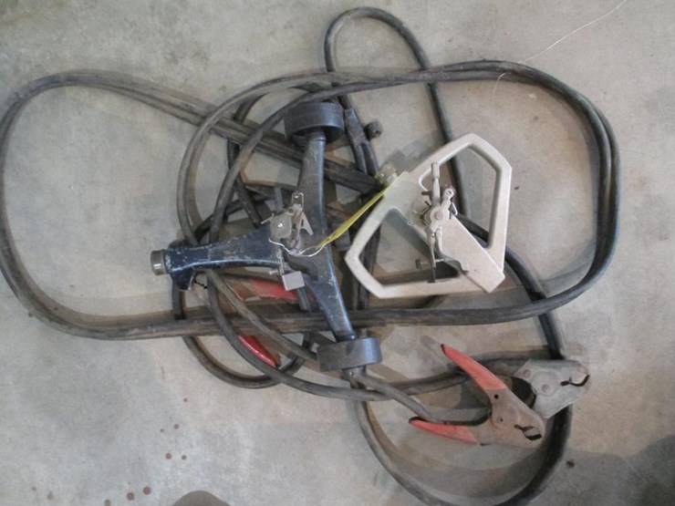 Lawn Sprinklers/Jumper Cables Lot 7797, 2021 Ford E450 Motorhome