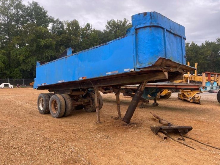 1974 Palmer Dump Trailer Title Lot 588, Machinery Auction Trucks