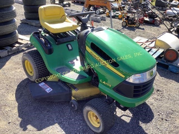 JOHN DEERE LA105 Lot 3577, Online Consignment Auction, 10/15/2021