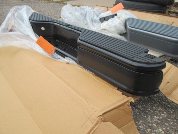 CHEVROLET S10 S10 Pickup Rear Bumper Lot 10222, Gunderson Shop Tools