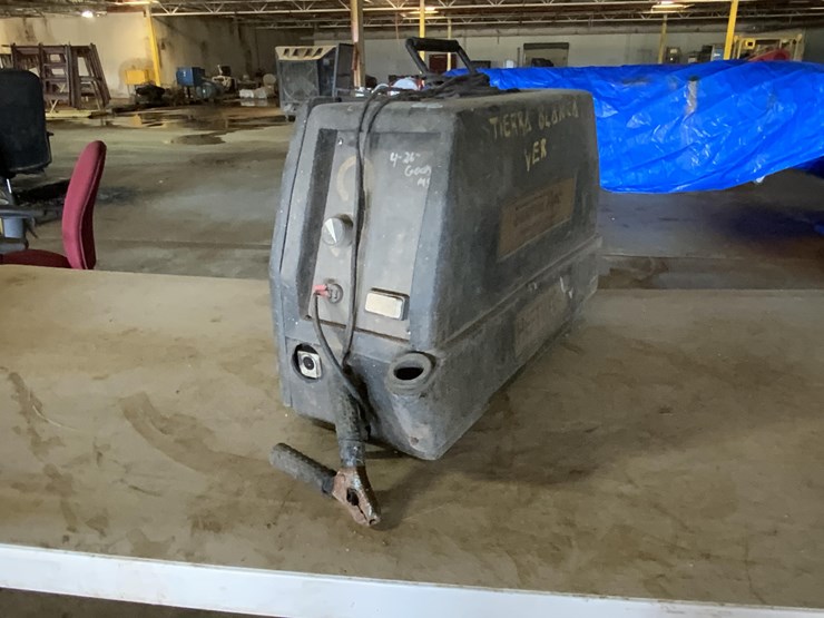 Thermal Arc Hefty II CC/CV Welding Machine Wire Feeder Lot GP1957