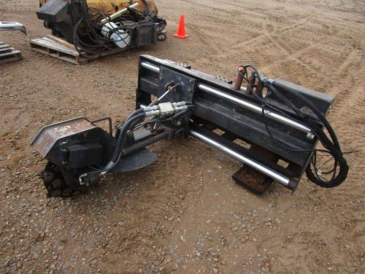 1482 • Skid steer QT Circular Saw Attachment Lot 1482, Pike Heavy